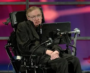 Stephen Hawking’den korkutan açıklama