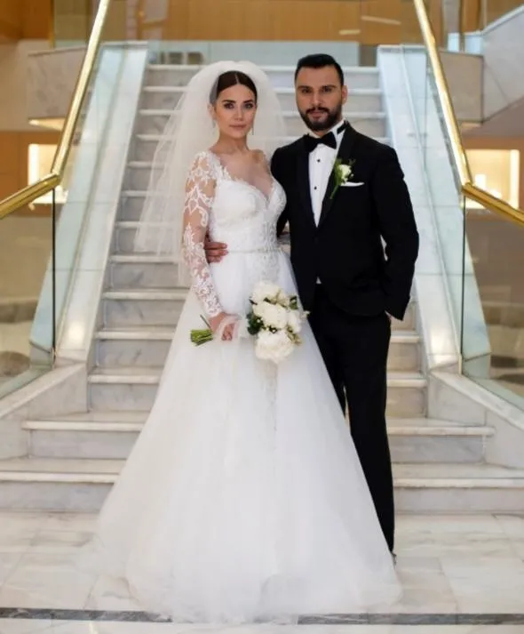 Alişan ve Buse Varol evlendi! Düğüne takılar damga vurdu!-2