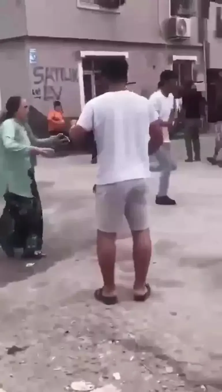 1719218636532.jpeg 4 kişinin öldüğü katliam anbean kamerada! Cani damat babasıyla yakalandı-5