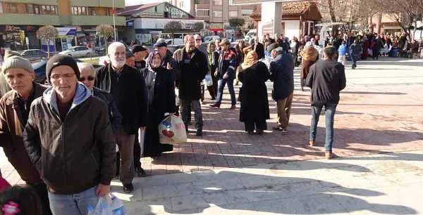 Karabük'teki "Plastik şişe getir bez çantanı götür" projesine yoğun ilgi-1