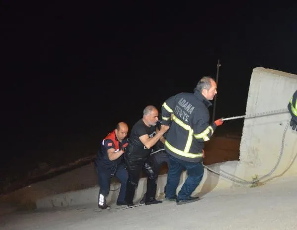 Adana'da gece yarısı acı son! Köprüden göle atladılar: Erkek kurtuldu kadın öldü-4
