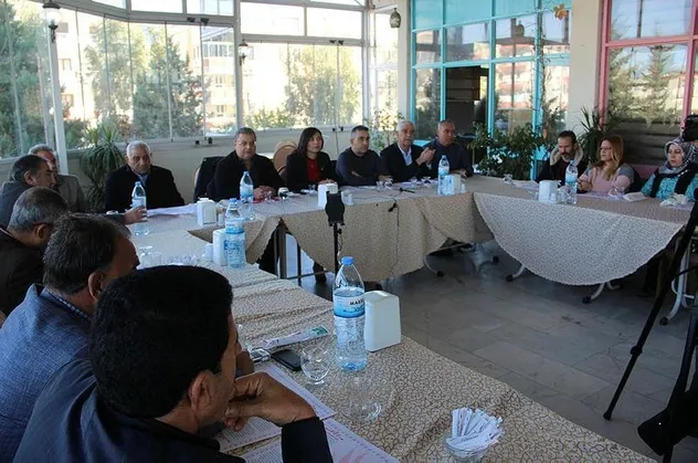 CHP'de toplu istifa depremi