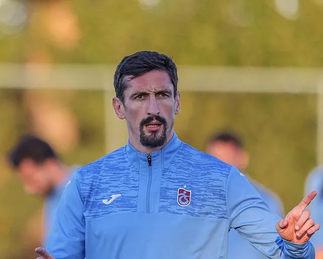 Savunma ve orta saha değişiyor