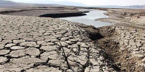 avrupada-aclik-ve-gida-krizi-derinlesiyor-italyanin-finans-baskenti-milanoda-yardim-kuyruklari-sosyal-medyaya-1661802443449.jpeg Avrupa'da açlık ve gıda krizi derinleşiyor! İtalya'nın finans başkenti Milano'da yardım kuyrukları sosyal medyaya yansıdı-8