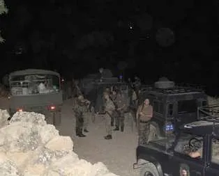 Bölgeye çok sayıda özel harekat ekibi sevk edildi