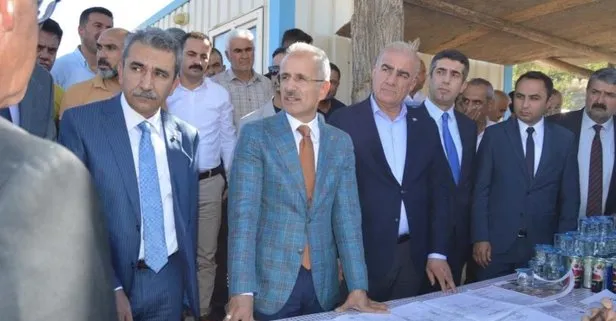 Ulaştırma ve Altyapı Bakanı Abdulkadir Uraloğlu deprem bölgesi Adıyaman’da yapımı süren Besni Viyadüğü’nü inceledi