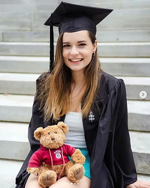 'Eşkıya Dünyaya Hükümdar Olmaz'ın Zeynep karakteriydi: Ece Hakim önce Harvard'ı kazandı sonra ise...-3