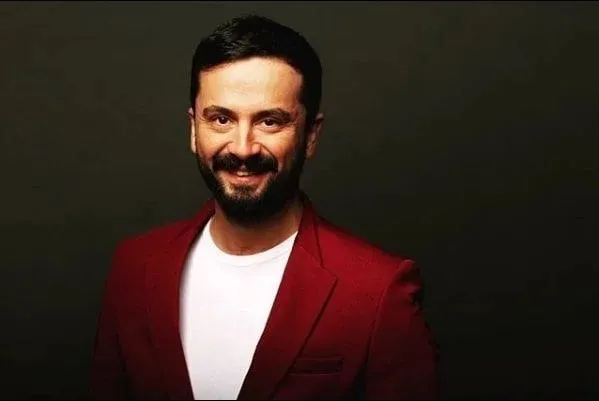 ATV'nin fenomen dizisi EDHO'nun kadrosuna katıldı bakın hangi rolle Akasya Durağı'nda oynamıştı! EDHO'ya bomba oyuncu!-3