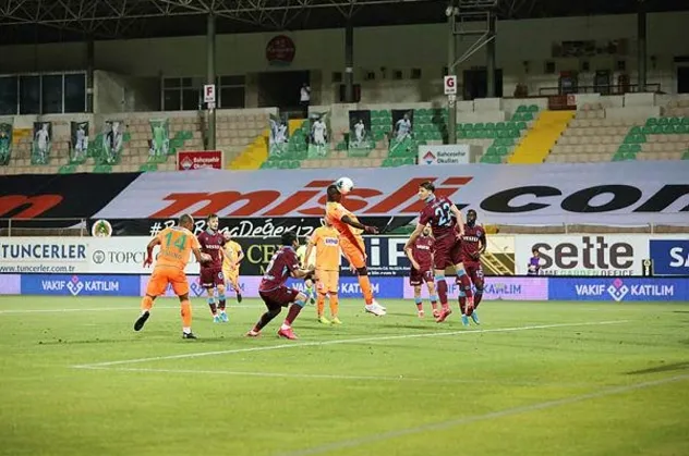 Fırtına zirve yarışında yara aldı! Alanyaspor 2-2 Trabzonspor | MAÇ SONUCU