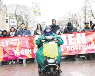 Hollandalılar isyan etti