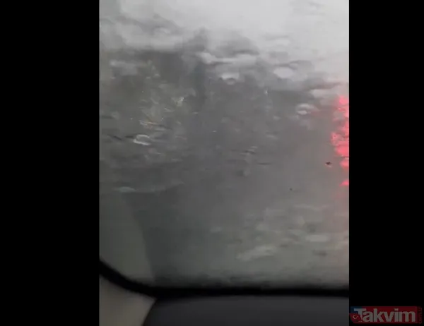 İstanbul'da yine aynı manzara! Yağmur yağdı Esenyurt yine sular altında! İBB ise piyasada yok! 2 kişi sele kapıldı - 16