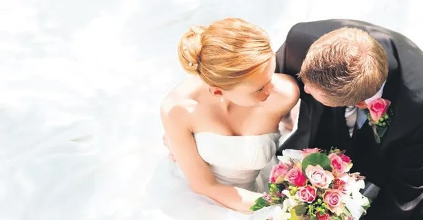 Evlenecek çiftlere kolay kredi