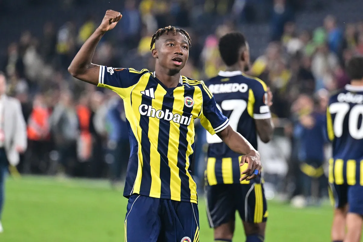 fenerbahcede-hedef-delgado-ve-suarez-nene-ile-veda-yakin-1792053976474.jpg Fenerbahçe'de 2 transfer 1 ayrılık: Ocak ayı için harekete geçildi!-2