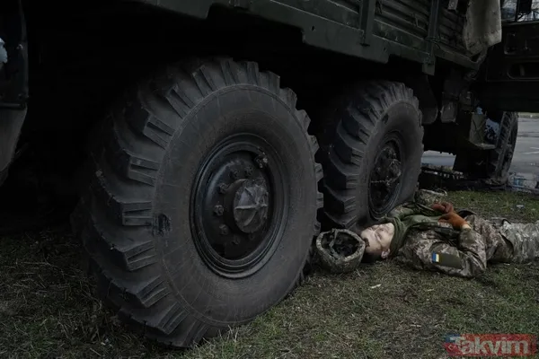 Kan donduran görüntüler! Gün ağarınca cesetler göründü! Rusya-Ukrayna savaşında dehşet veren kareler... - 9