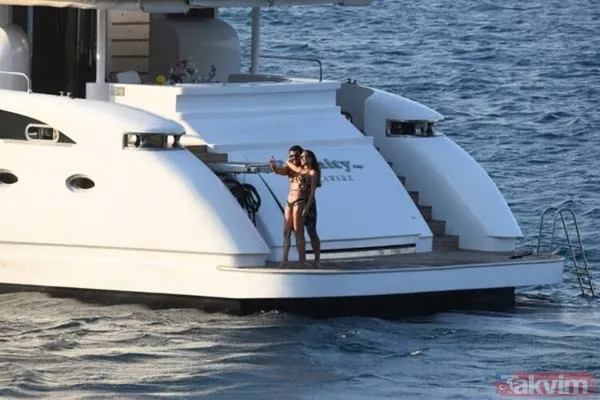 Ebru Şallı ve eşi Uğur Akkuş teknede aşka geldi birbirlerine öpücükler kondurdular! Tatil bahane romantizm şahane - 9