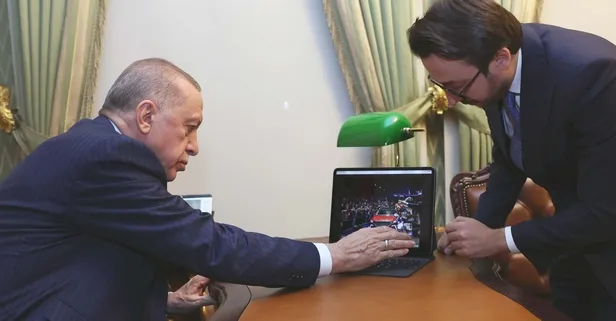 Başkan Erdoğan 'Yılın Fotoğrafları'nı seçti! Haberde kategorisinde tercihi 'TOGG' oldu