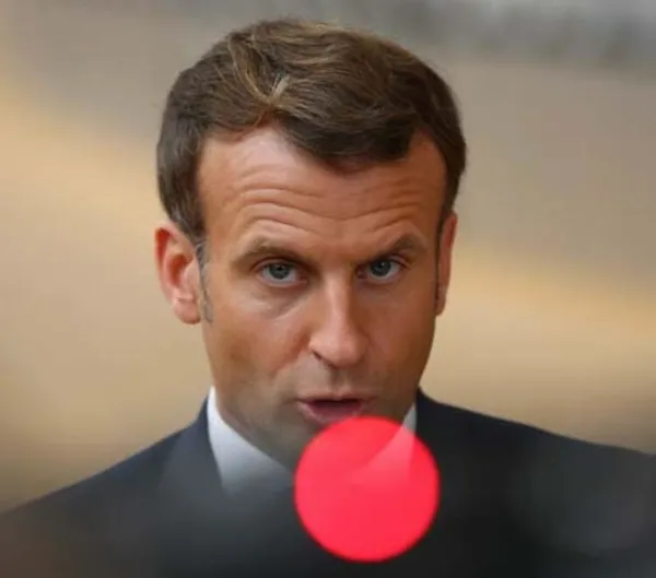 Fransa Cumhurbaşkanı Emmanuel Macron'dan ülkeyi karıştıran skandal! Rezil oldu!-18