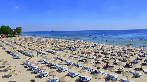 yazlik-kiralari-tavan-yapti-250-bin-euroya-bir-ay-bodrum-marmaris-fethiye-alacati-cesmede-yazlik-kiralari-ne-k-1649920232632.jpg Yazlık kiraları tavan yaptı! 250 bin euroya bir ay... Bodrum, Marmaris, Fethiye, Alaçatı, Çeşme'de yazlık kiraları ne kadar?-6