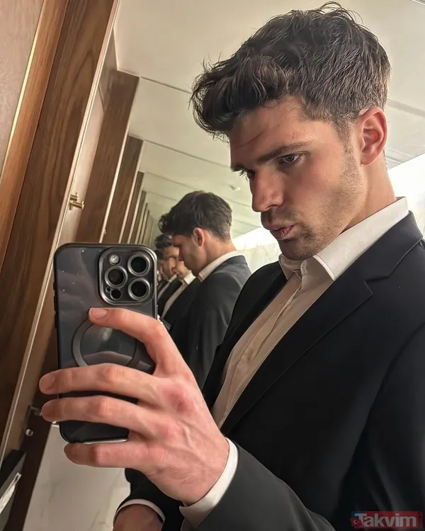 Bayramlarda En Sevdiğiniz Yemek Ya Da Tatlı Hangisi? Bayramlarda Özellikle Ev Yapımı Tatlıları Çok Seviyorum. Ailece Aynı Sofrada Oturmak Zaten En Güzel Bayram...