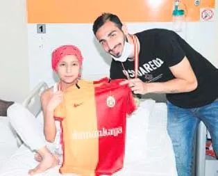 Kanseri yenen miniklere kahraman madalyası