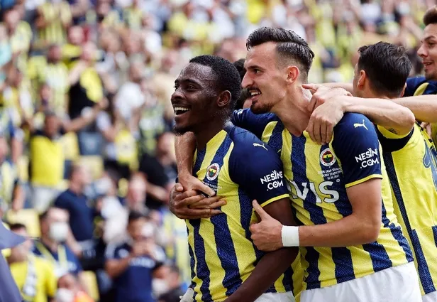 fenerbahce-frankfurt-maci-canli-izleme-yollari-fb-frankfurt-macini-sifresiz-veren-kanallar-1631813123658.jpg