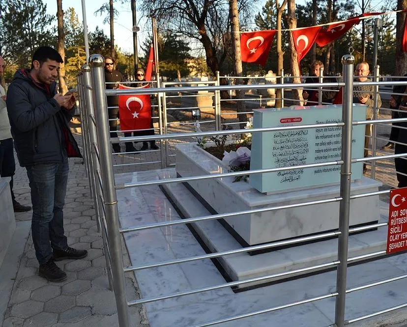 Halisdemir’in kabrine doğum gününde ziyaret