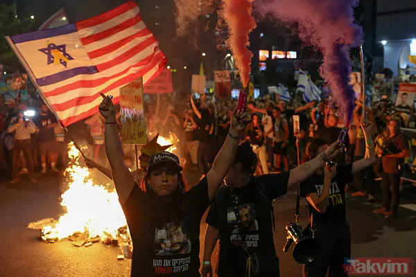 Netanyahu'ya tepkiler dinmiyor! On binlerce İsrailli sokaklara akın etti! Ana yollları trafiğe kapattılar - 28