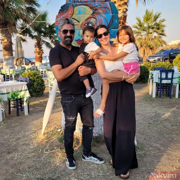 Ateş Kuşları’nın Feza’sı Bülent Polat’ın sır gibi sakladığı öğretmen eşine bakın! 2 çocuğunun annesi hayran bıraktı! Çukurova’nın Gaffur’uydu... - 24