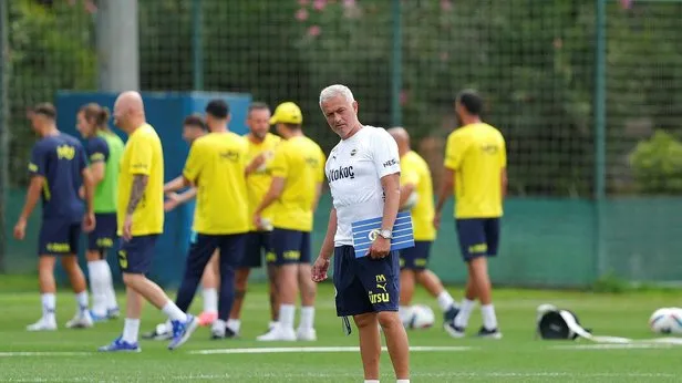 Fenerbahçede 11 değişiyor! Mourinhodan sürpriz karar