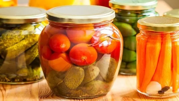 konserve-gidalarda-botulismus-tehlikesi-iste-uyulmasi-gereken-kurallar-1631258829360.jpg Konserve gıdalarda 'Botulismus' tehlikesi! İşte uyulması gereken kurallar-5