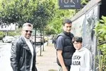 Emre Altuğ oğulları ile birlikte Etiler’de objetiflere yansıdı!