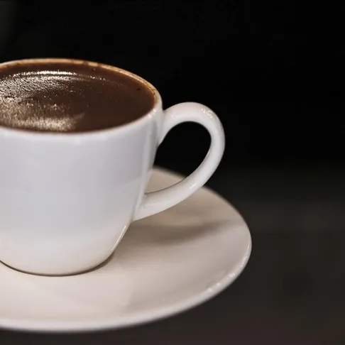 Yanmış tava ve tencerelere son! Kahve telvesini çöpe dökmeyin