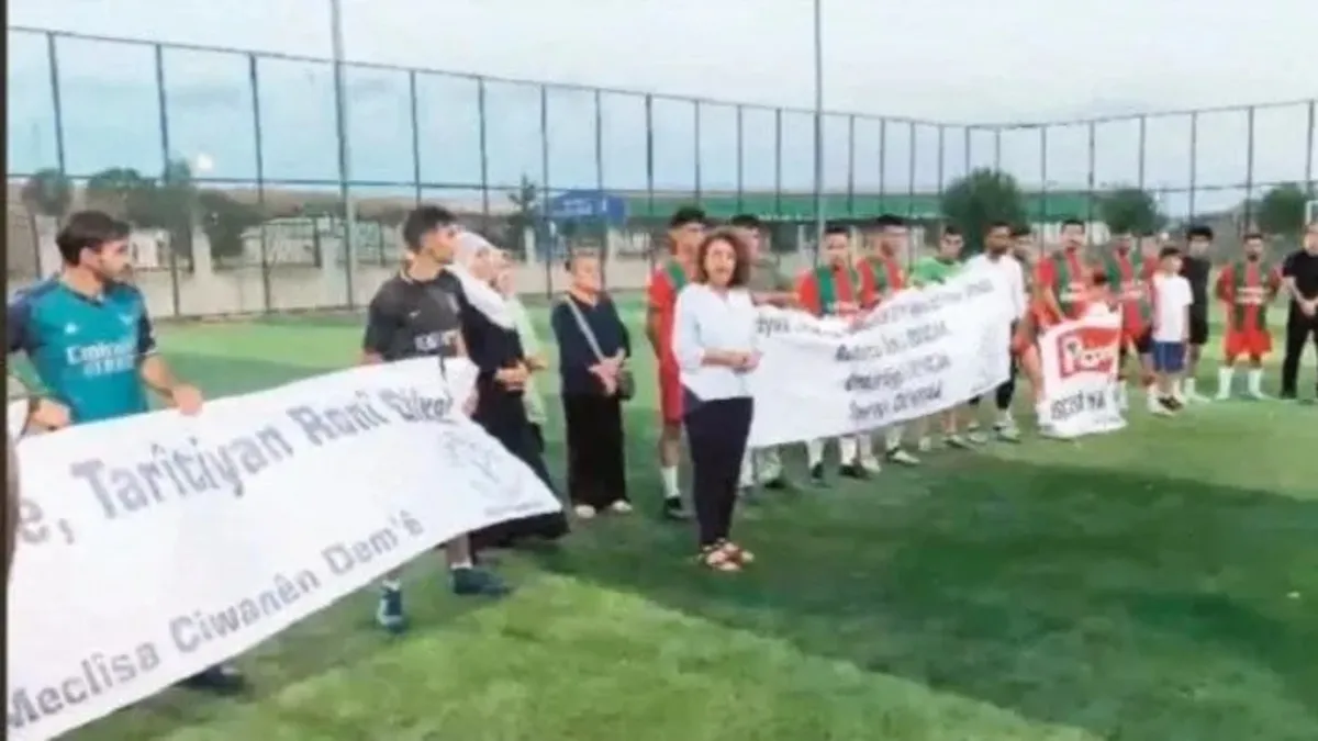 CHP'li Esenyurt Belediyesi'nin göz yumduğu olayda PKK/KCK skandalı | Turnuva dediler terör propagandası çıktı: 3 tutuklama!