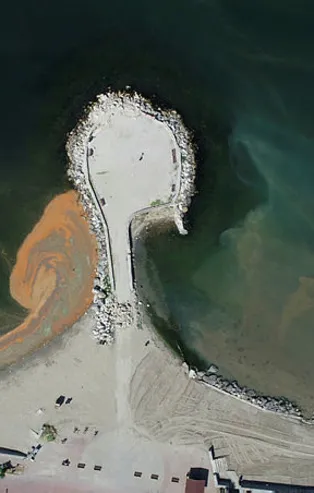 Marmara Denizi turuncuya boyandı!