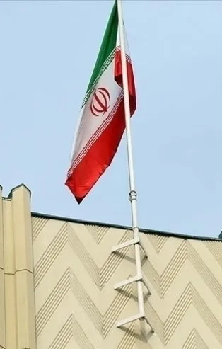 İran'dan İsveç'e protesto muhtırası