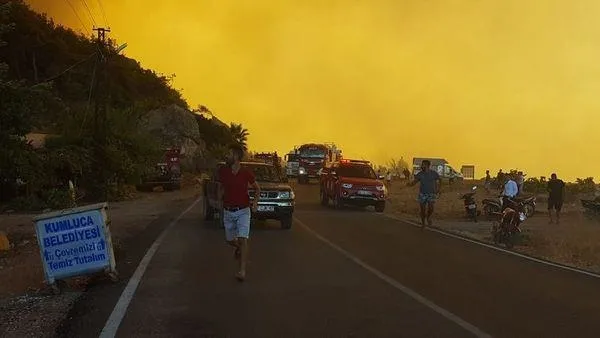 Antalya'da orman yangını sürüyor! Rüzgar yön değiştirdi, alevler yayıldı-2
