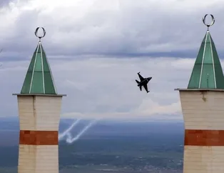 Mehmetçik'in F-16 gösterisi dosta güven düşmana korku verdi!