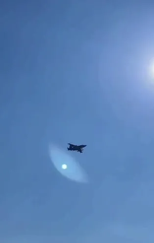 Ukrayna ordusuna ait mühimmat depoları Su-25 uçağıyla böyle vuruldu! Rusya görüntüleri yayınladı