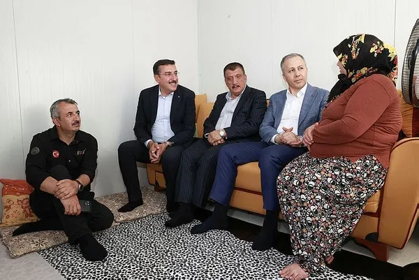 icisleri-bakani-ali-yerlikaya-mujdeyi-verdi-330-bin-depremzedenin-kira-yardimi-bayram-oncesi-verilecek-1687026879244.jpeg