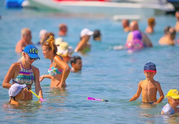 Antalya'ya eylülde gelen turist sayısı 1 milyonu aştı-3