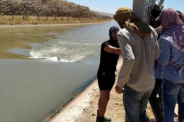 Son dakika: Şanlıurfa’da çok acı olay: Sulama kanalına devrilen otomobildeki 3 kardeş kayboldu