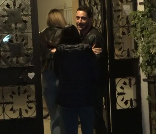 cagla-sikel-sevgilisi-nail-gonenlinin-istegini-kirmadi-750-bin-tlye-1678825347069.jpeg Çağla Şıkel sevgilisi Nail Gönenli’nin isteğini kırmadı! 750 bin TL'ye...-3