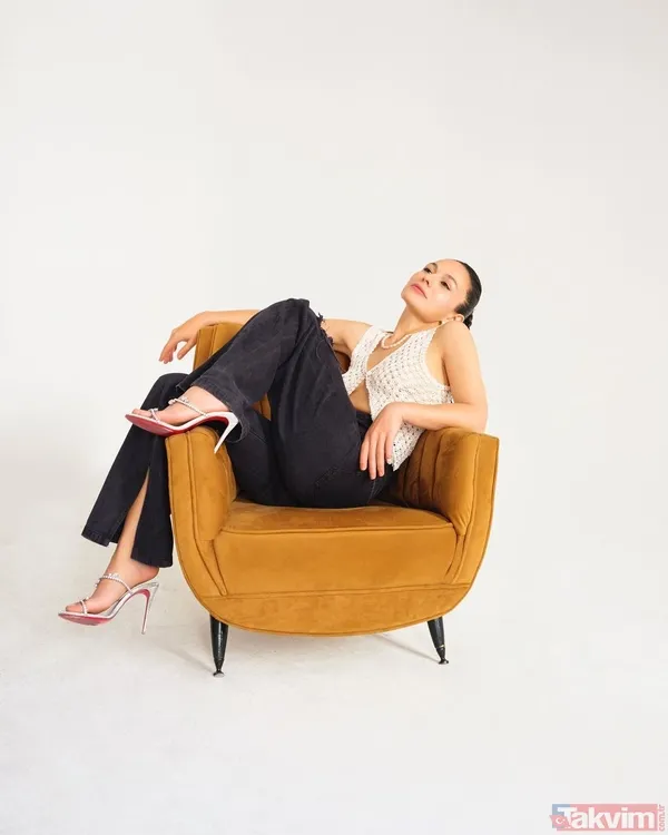 Selin Yeninci renkli bikinisiyle atv üzerinde sere serpe! Bir Zamanlar Çukurova'dan çıktı bambaşka biri oldu 'sen de soyundun' - 6