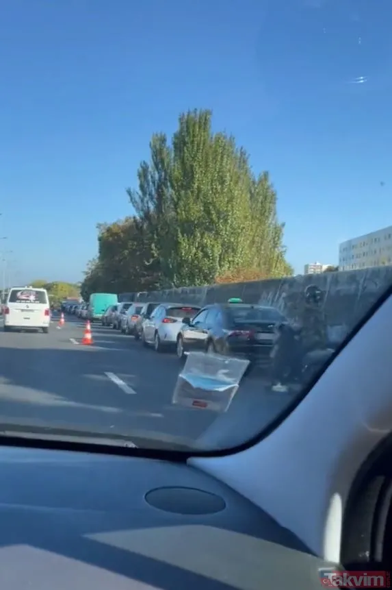 Fransa'da akaryakıt krizi! Grevden dönmeyene hapis cezası var - 18