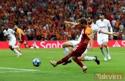Cimbom Avrupa sahnesine ’Garry’ döndü! MS: Galatasaray 3-0 Lokomotiv Moskova