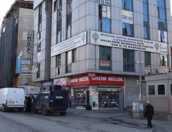 PKK’dan HDP itirafı! Yatakhane kurmuşlar...