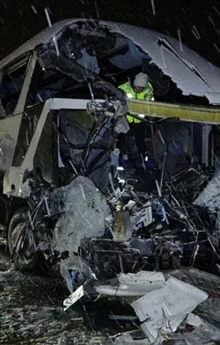 Samsun'da korkunç kaza! Yolcu otobüsü tıra çarptı