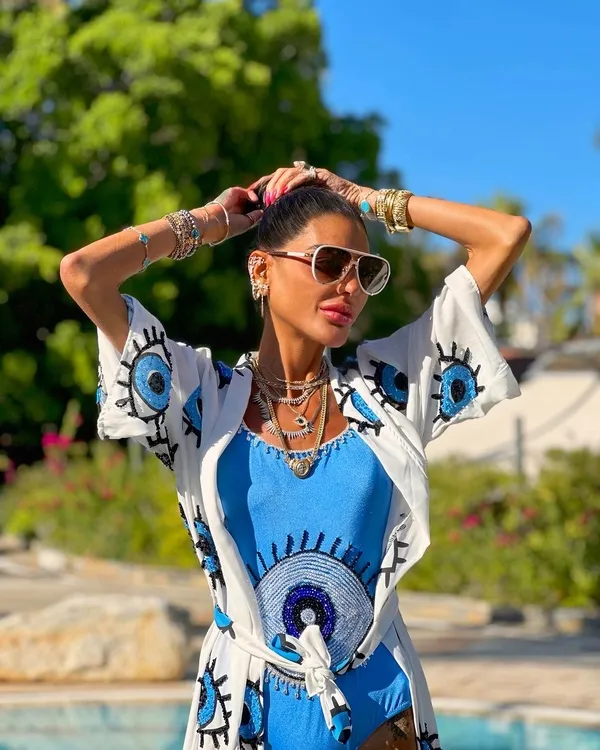 sureyya-yalcina-kalan-16-milyar-dolarlik-mirasa-ne-oldu-ilk-kez-konustu-sosyete-dunyasi-bu-olayla-calkalaniyor-1698734270163.jpg Süreyya Yalçın’a kalan 1.6 milyar dolarlık mirasa ne oldu? İlk kez konuştu! Sosyete dünyası bu olayla çalkalanıyor...-4