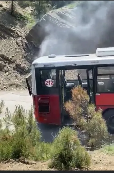 CHP'li Adana Büyükşehir Belediyesi Başkanı Zeydan Karalar yine yandaşı zengin etme peşinde! Otobüs tamiri için günlük 500 bin TL ödüyor ama tamir yok-4