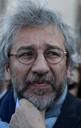 Firari hain Can Dündar'ın villa kaçırma hayali suya düştü! Parayı yurt dışına aktaracaktı...